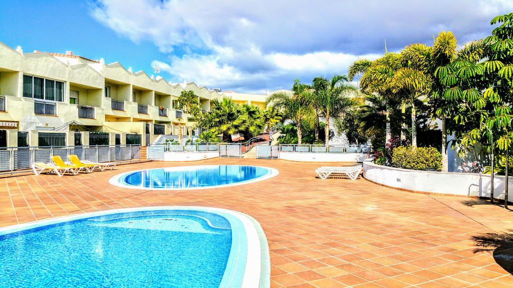 Townhouse Corona Costa Adeje Exterior photo